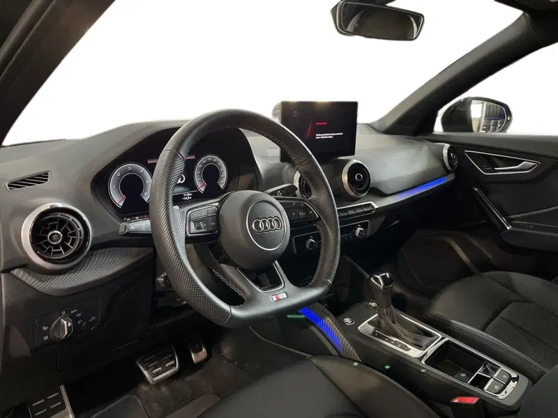 Audi Q2 usata a Bari (8)