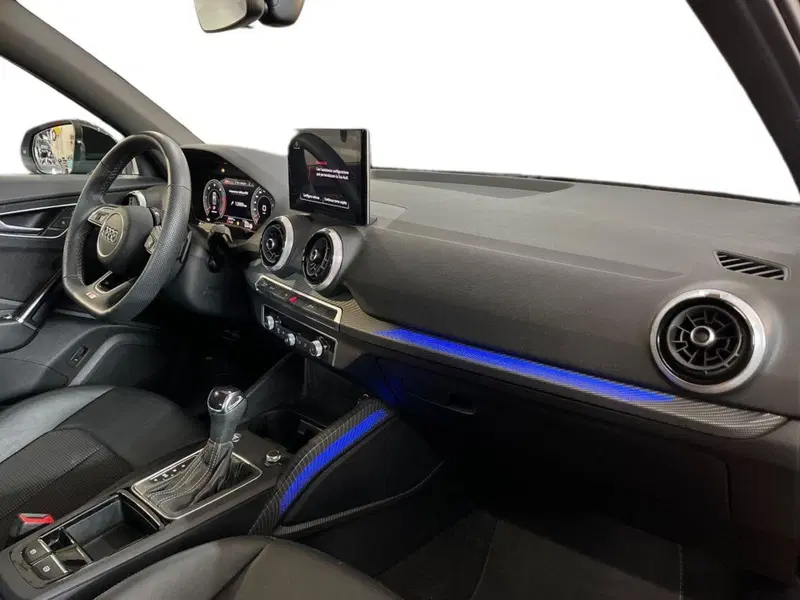Audi Q2 usata a Bari (9)