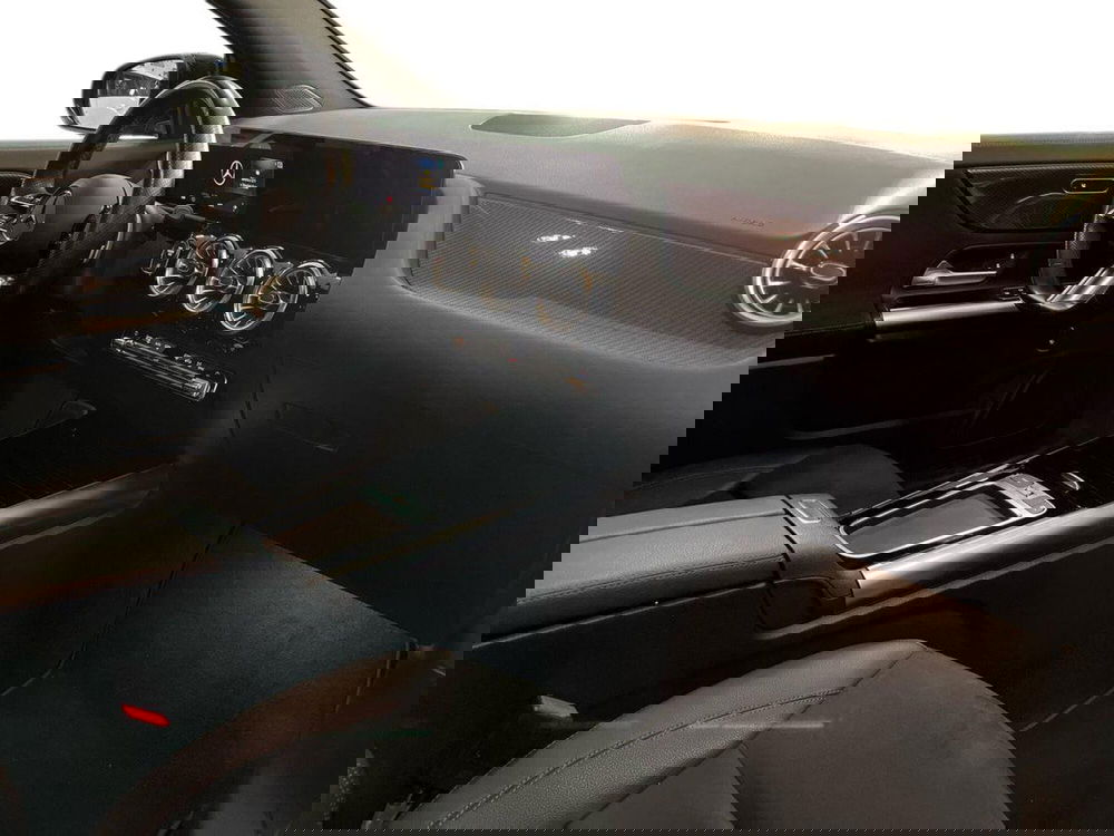 Mercedes-Benz GLA SUV usata a Bari (9)