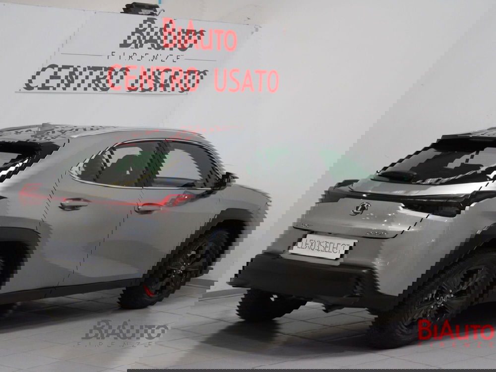 Lexus UX usata a Firenze (3)