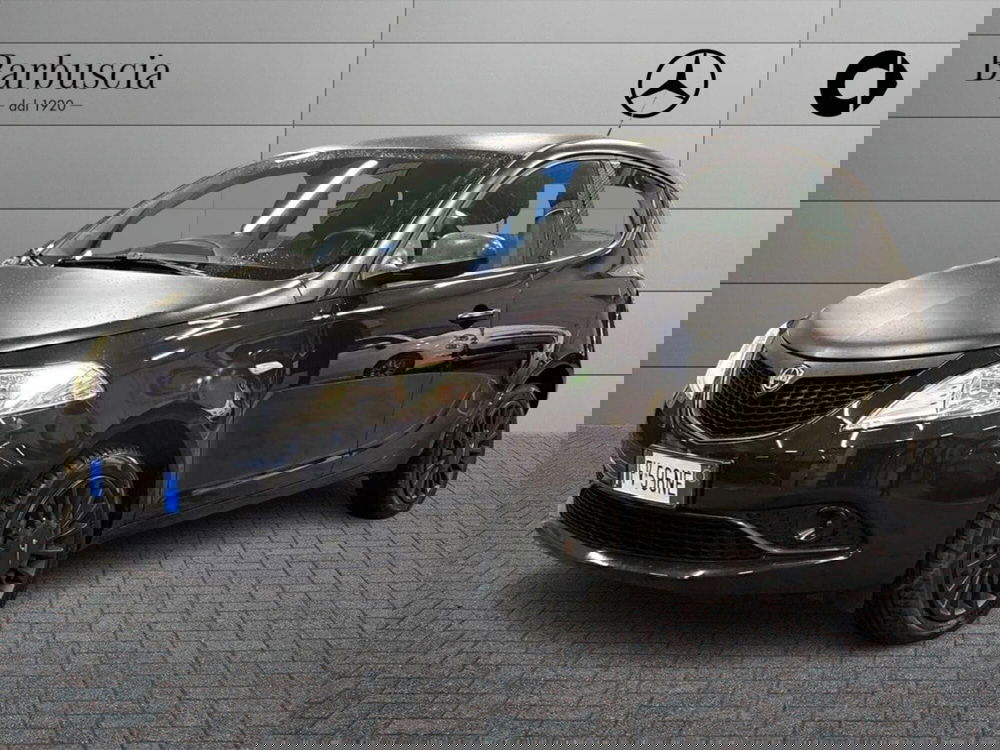 Lancia Ypsilon usata a Pescara