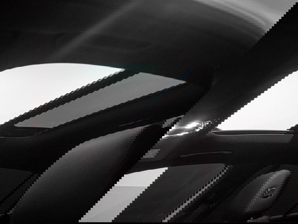 Mercedes-Benz GLA SUV nuova a Macerata (13)