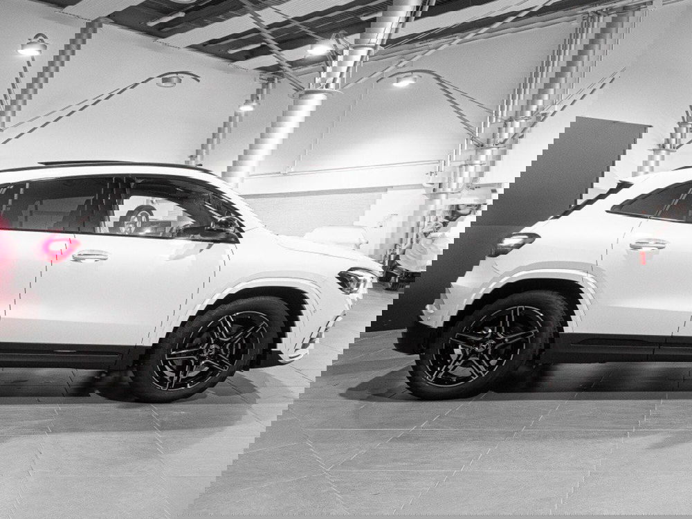 Mercedes-Benz GLA SUV nuova a Macerata (4)