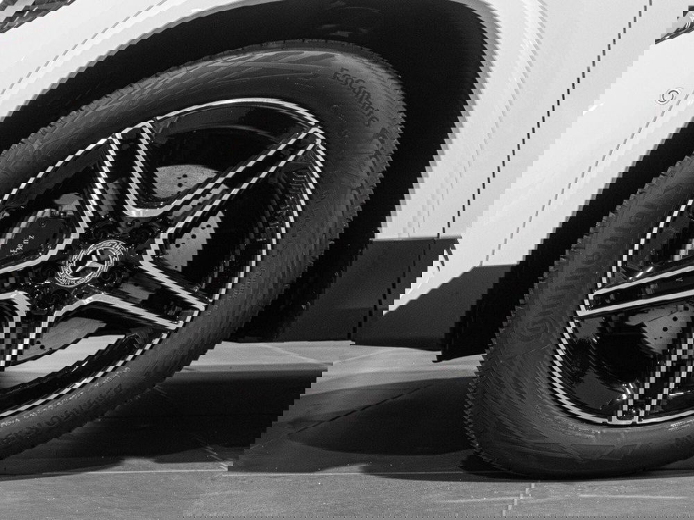 Mercedes-Benz GLA SUV nuova a Macerata (7)