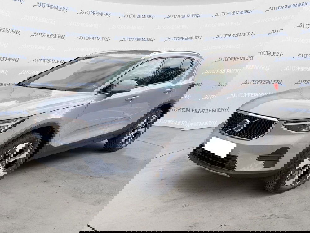 Volvo XC40 nuova a Como