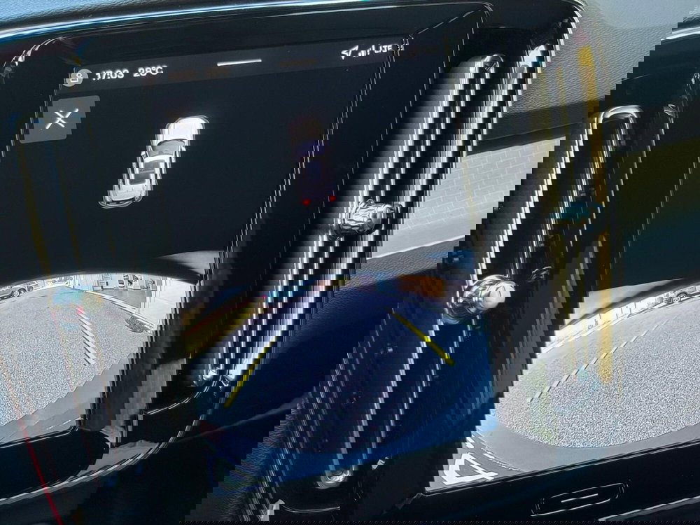 Volvo XC40 nuova a Como (11)