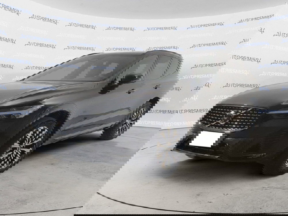 Volvo XC60 nuova a Como