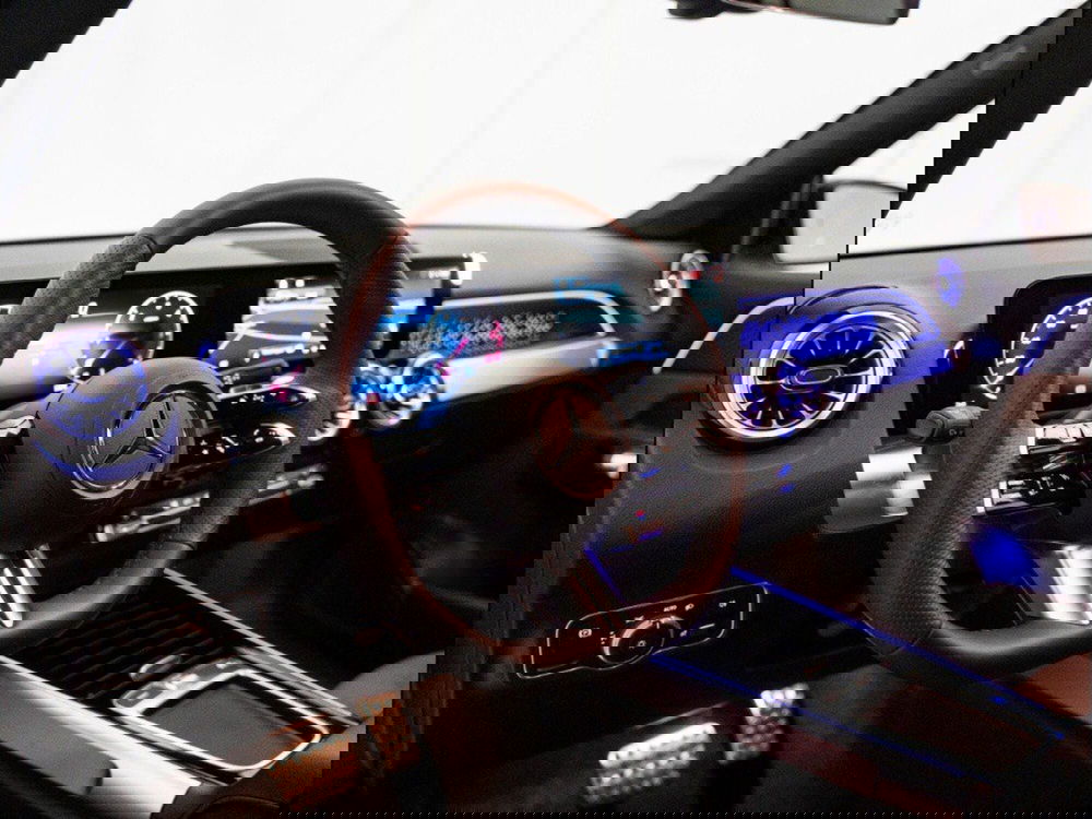 Mercedes-Benz GLB nuova a Macerata (13)