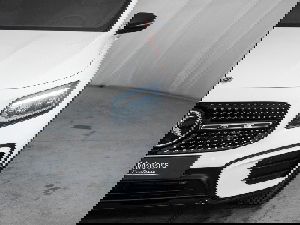 Mercedes-Benz GLB nuova a Macerata (6)