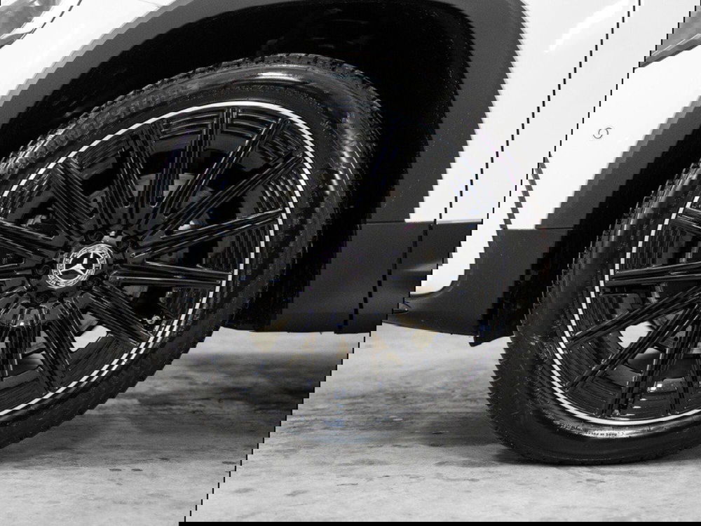 Mercedes-Benz GLB nuova a Macerata (7)