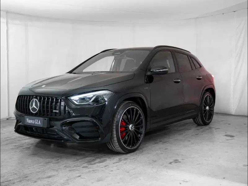 Mercedes-Benz GLA SUV nuova a Macerata