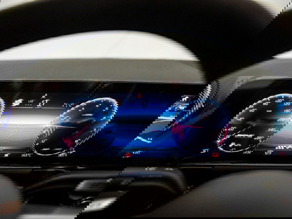 Mercedes-Benz GLA SUV nuova a Macerata (16)