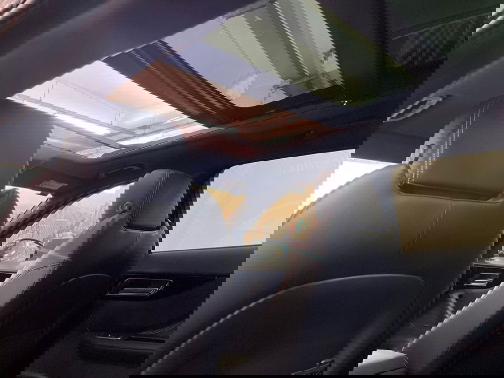 Jaguar F-Pace usata a Ancona (18)