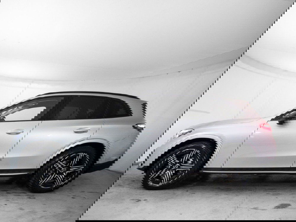 Mercedes-Benz GLC SUV nuova a Macerata (2)