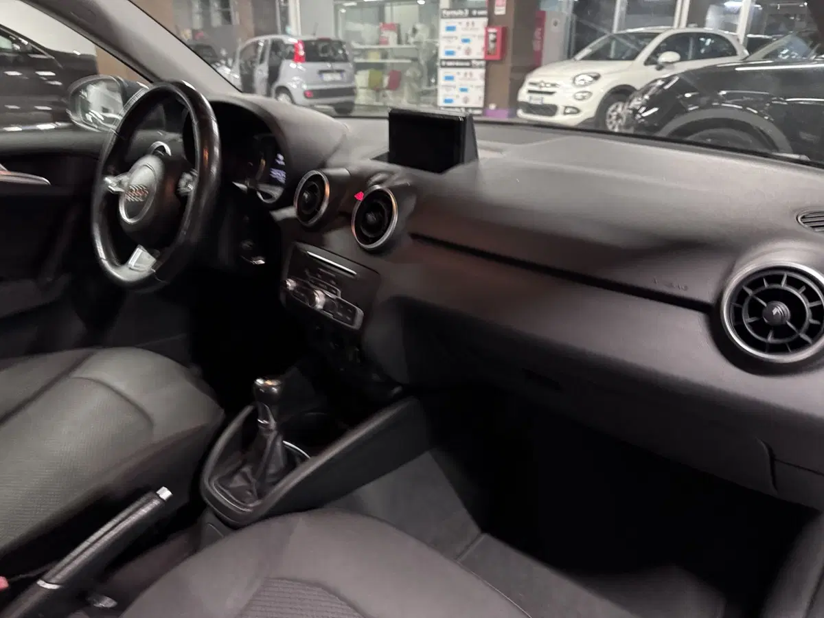 Audi A1 Sportback usata a Messina (9)