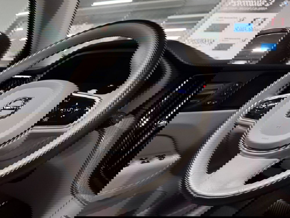 Volvo XC60 usata a Messina (15)