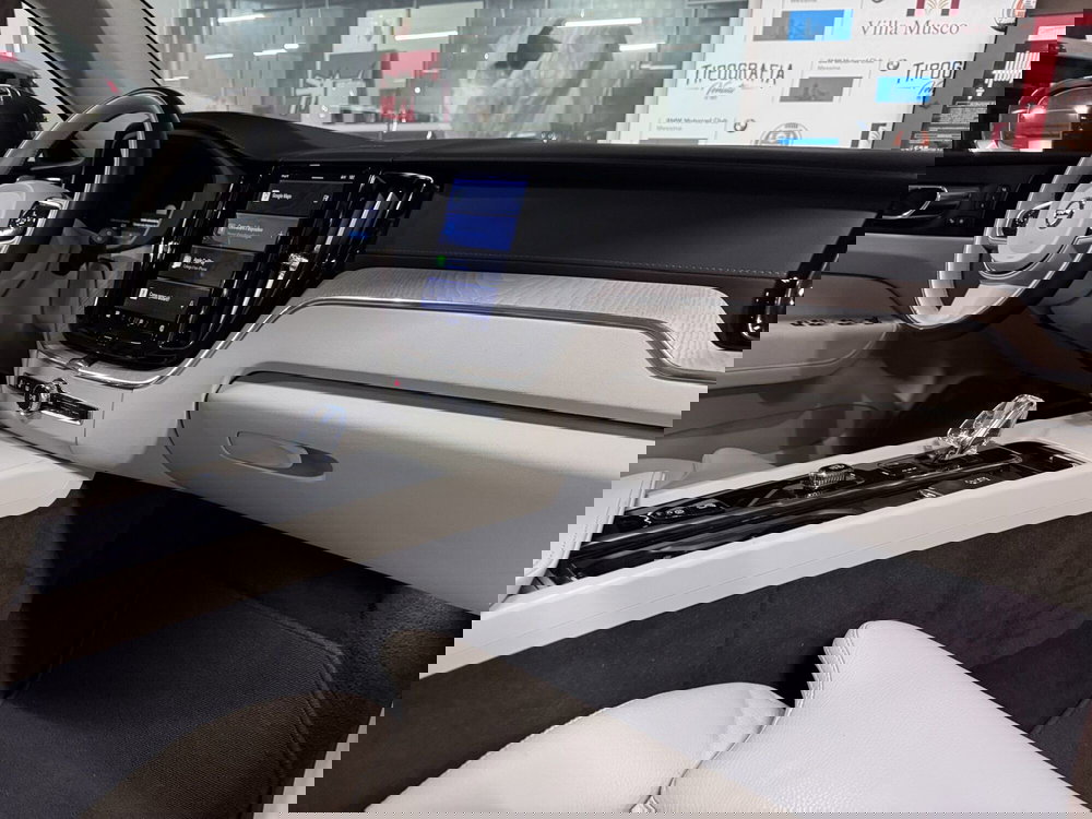 Volvo XC60 usata a Messina (9)