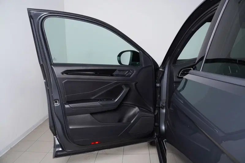 Volkswagen T-Roc usata a Perugia (13)