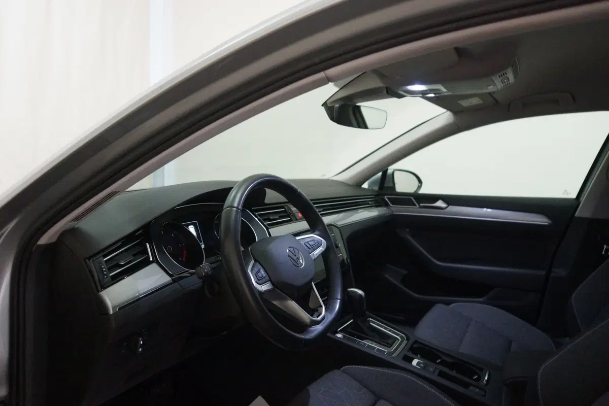 Volkswagen Passat Variant usata a Torino (10)