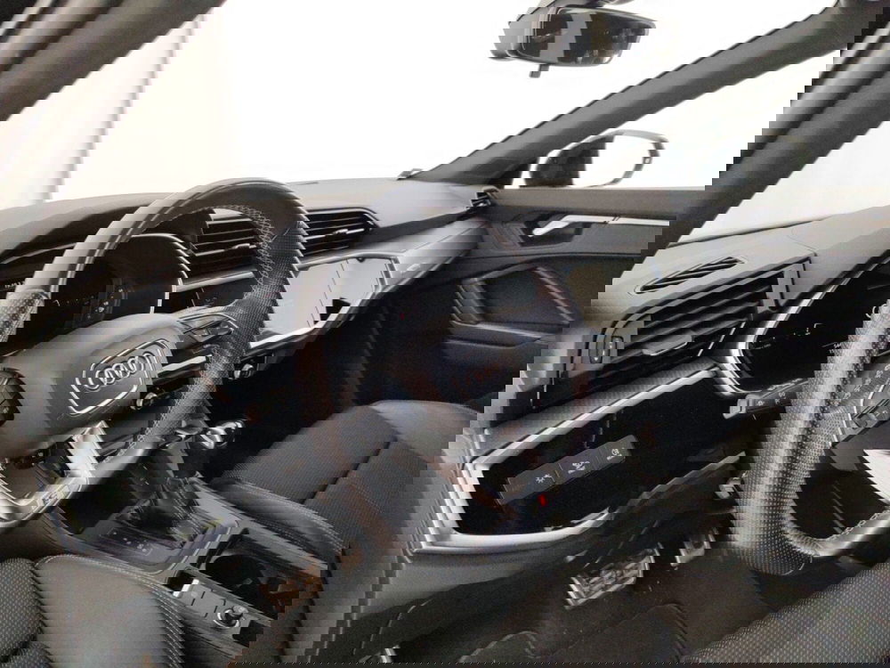 Audi Q3 Sportback usata a Massa-Carrara (8)