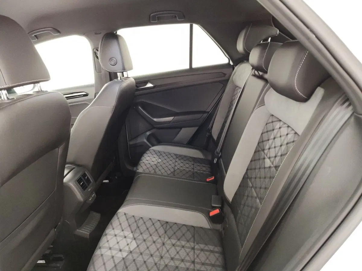 Volkswagen T-Roc usata a Massa-Carrara (10)