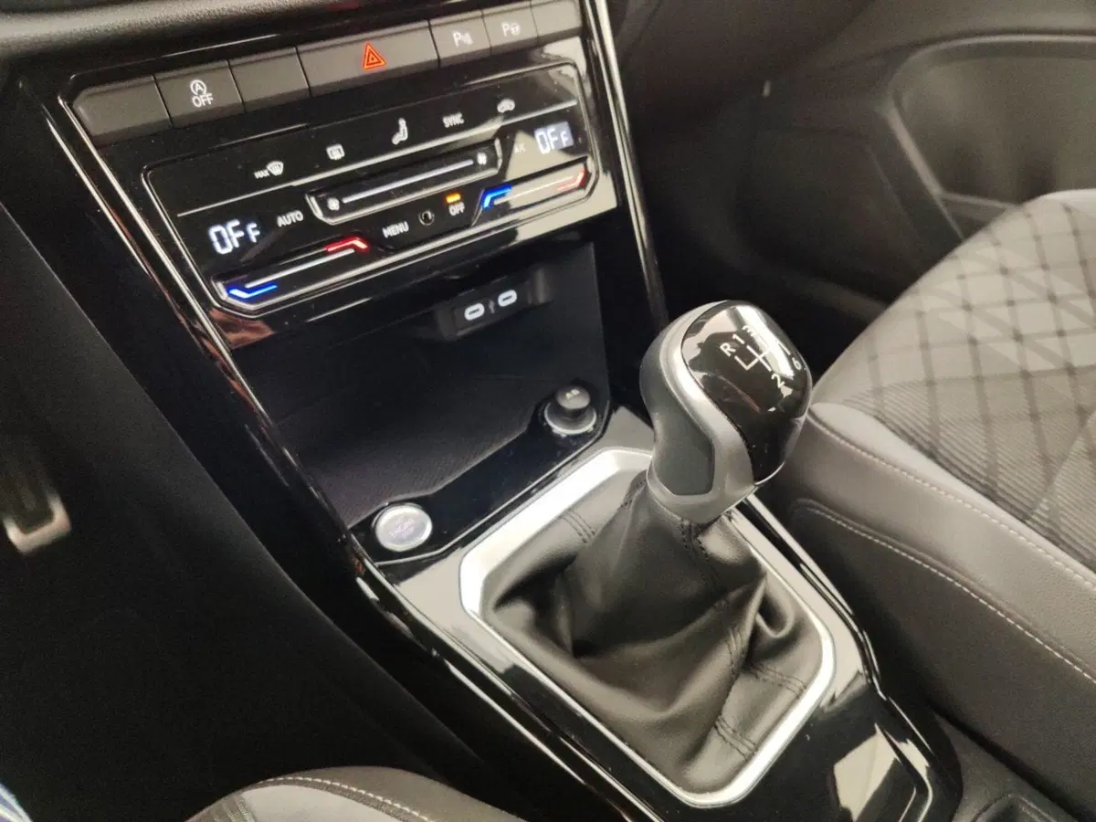 Volkswagen T-Roc usata a Massa-Carrara (11)