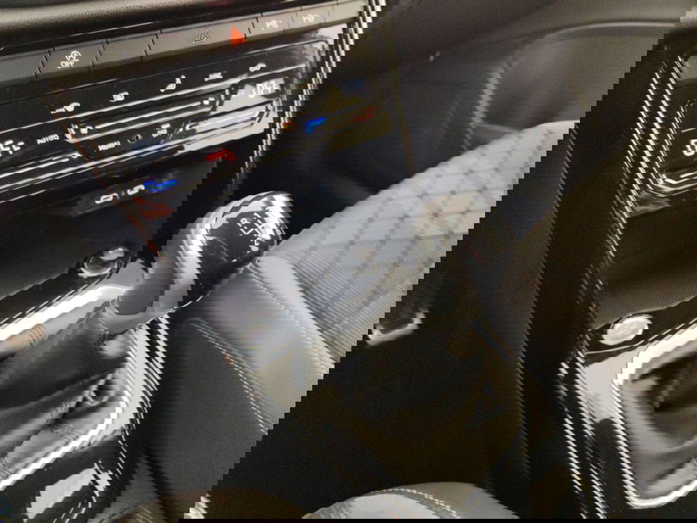 Volkswagen T-Roc usata a Massa-Carrara (11)