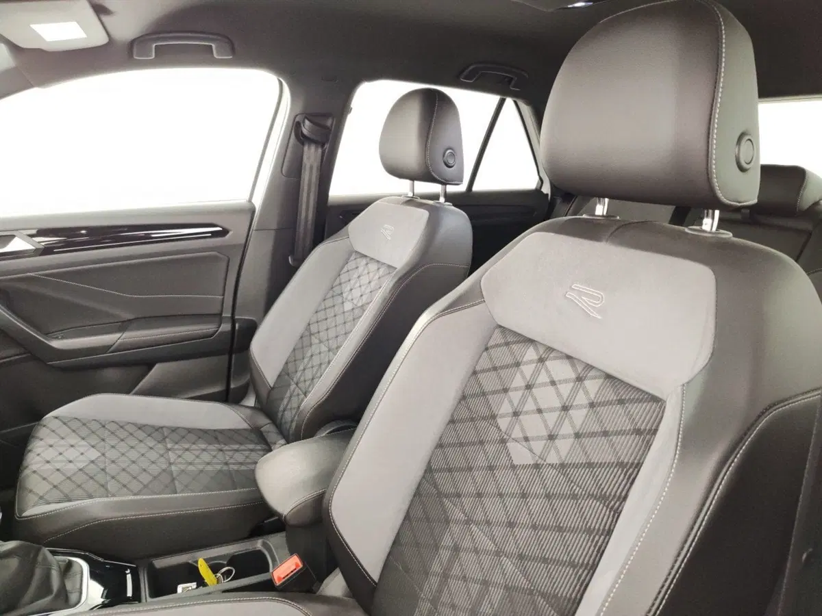 Volkswagen T-Roc usata a Massa-Carrara (9)