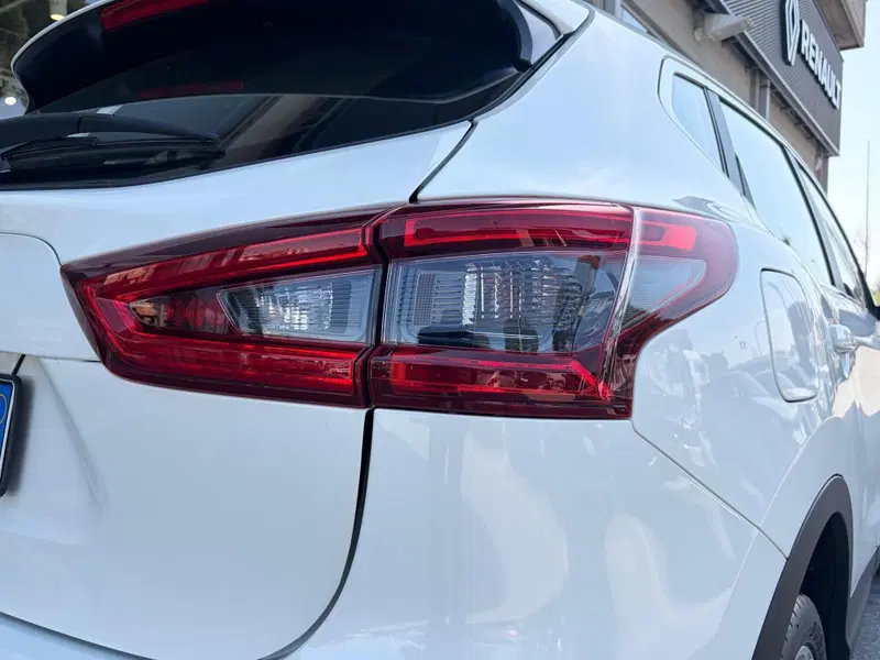 Nissan Qashqai usata a Rimini (4)