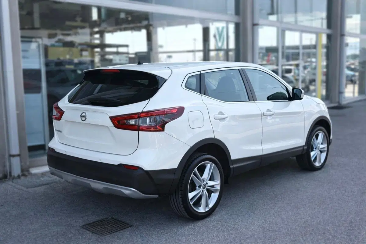 Nissan Qashqai usata a Rimini (5)