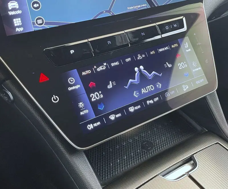 Maserati Grecale usata a Perugia (19)