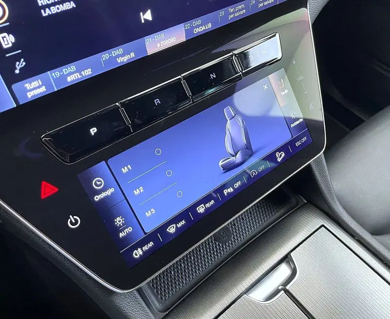 Maserati Grecale usata a Perugia (20)