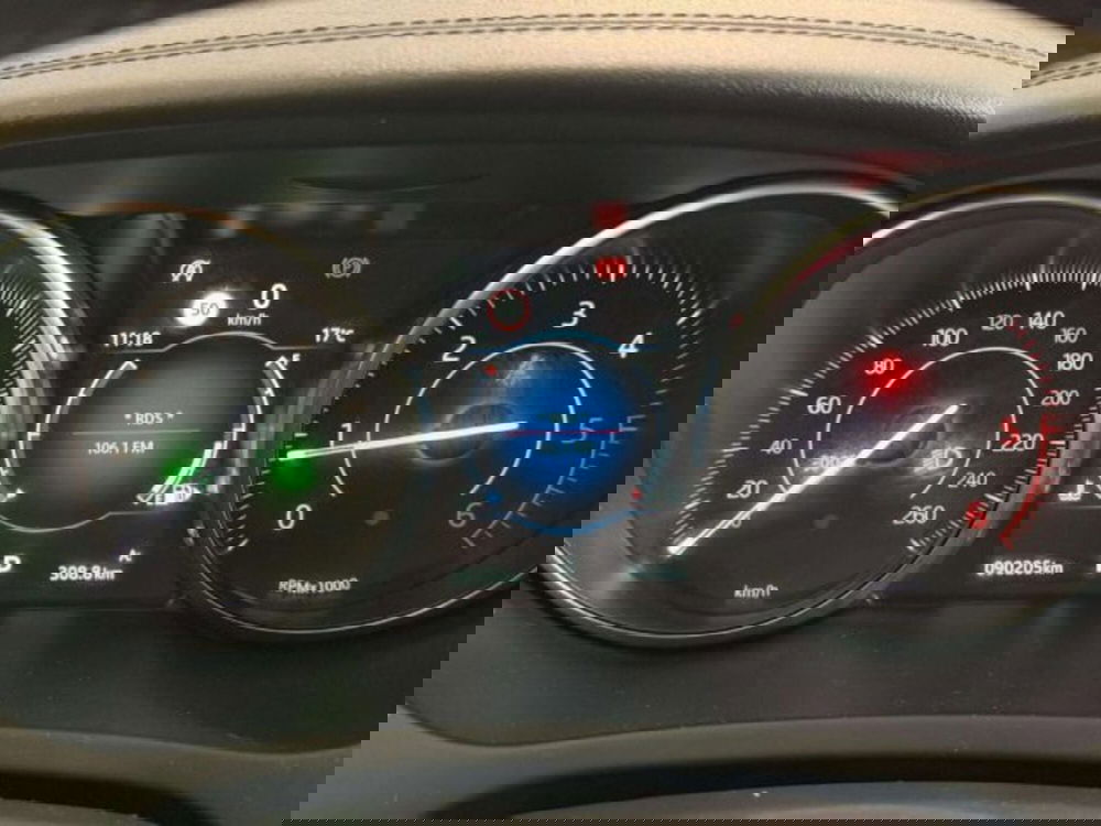 Jaguar E-Pace usata a Siena (16)