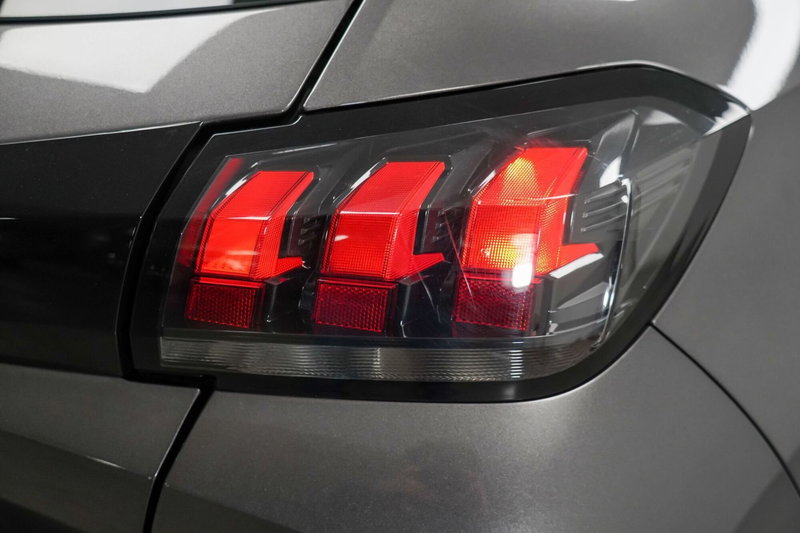 Peugeot 208 usata a Varese (8)