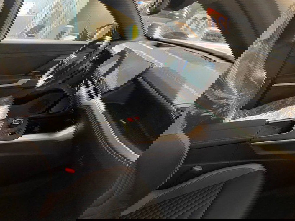 Jeep Compass nuova a Benevento (12)