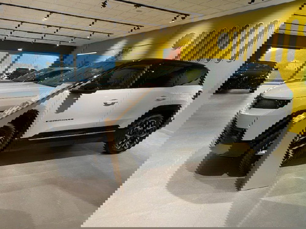 Jeep Compass nuova a Benevento (14)