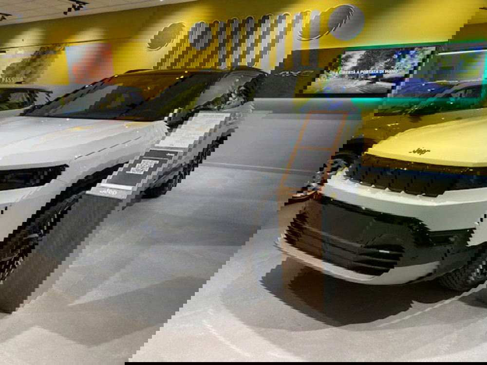 Jeep Compass nuova a Benevento (15)