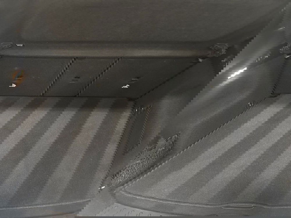 Mercedes-Benz GLA SUV usata a Prato (8)