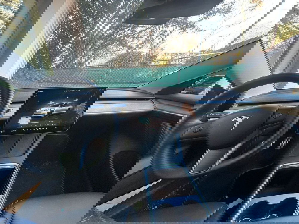 Tesla Model 3 usata a Salerno (15)