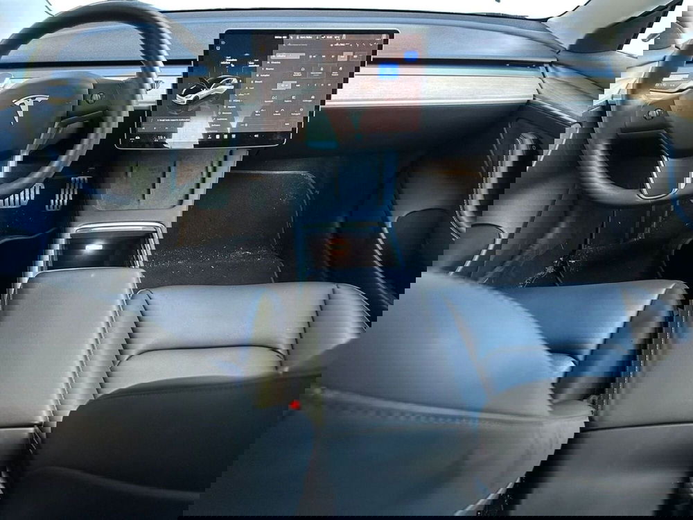 Tesla Model 3 usata a Salerno (5)