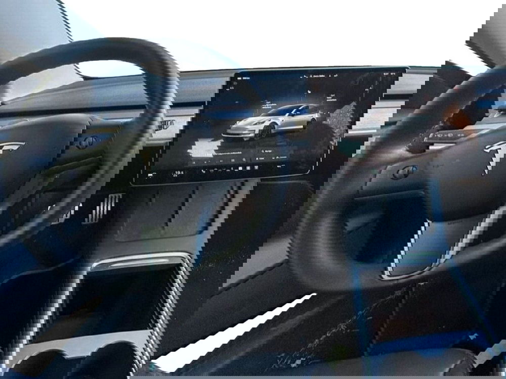 Tesla Model 3 usata a Salerno (8)