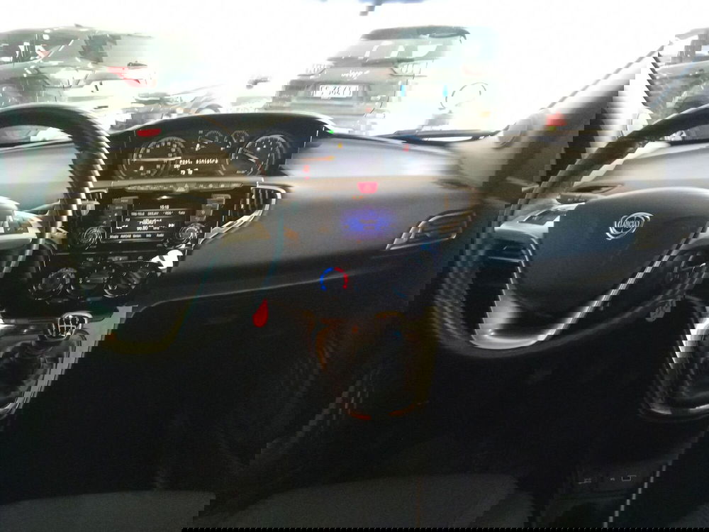 Lancia Ypsilon usata a Rimini