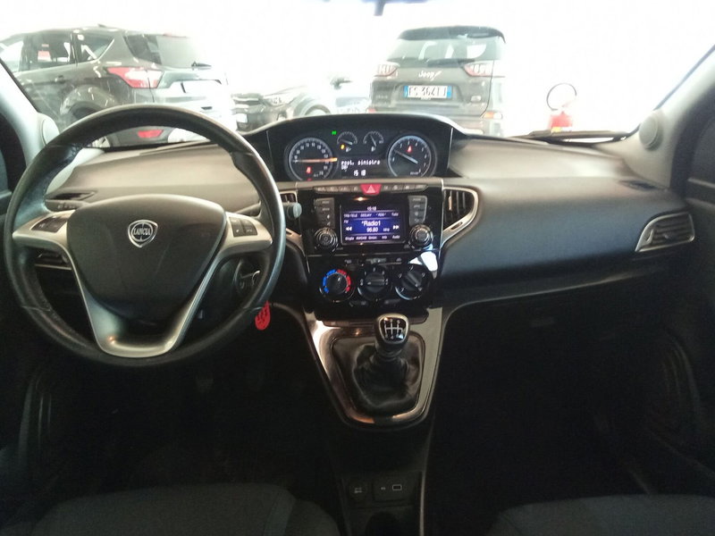 Lancia Ypsilon usata a Rimini