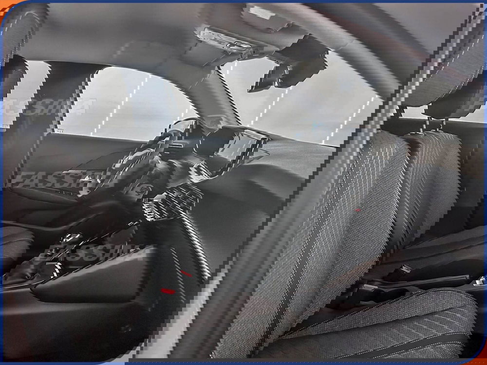 Peugeot 208 nuova a Milano (13)