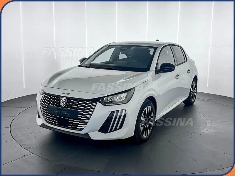 Peugeot 208 nuova a Milano (3)