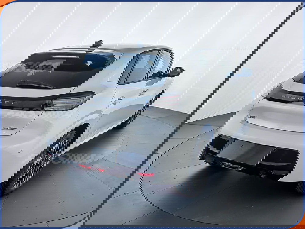 Peugeot 208 nuova a Milano (6)