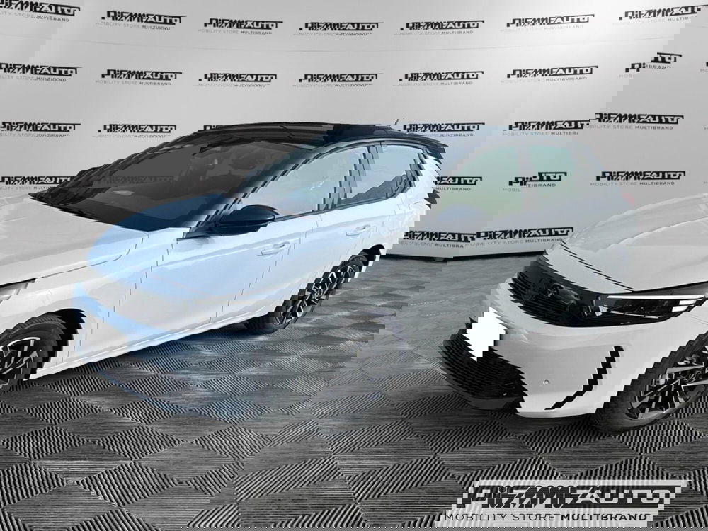 Opel Corsa nuova a Parma