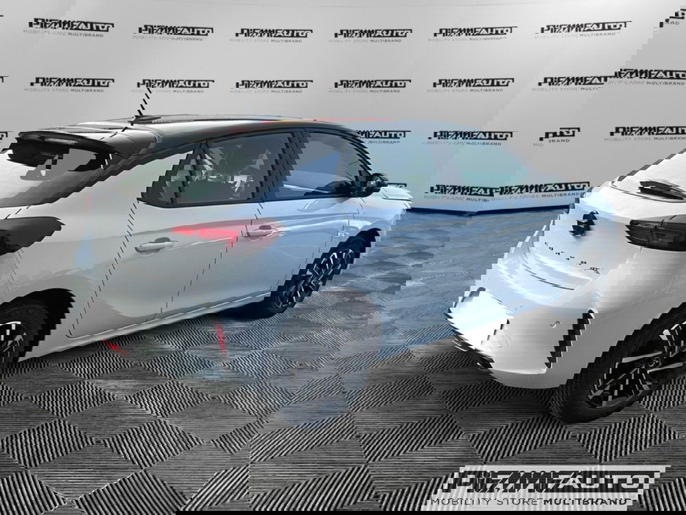 Opel Corsa nuova a Parma (4)