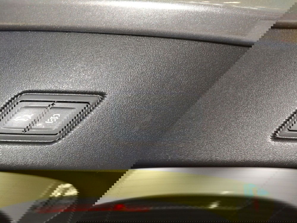 Audi Q4 Sportback usata a Modena (15)