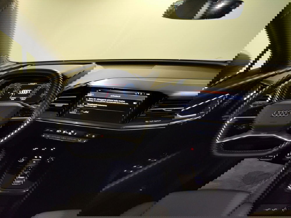 Audi Q4 Sportback usata a Modena (6)